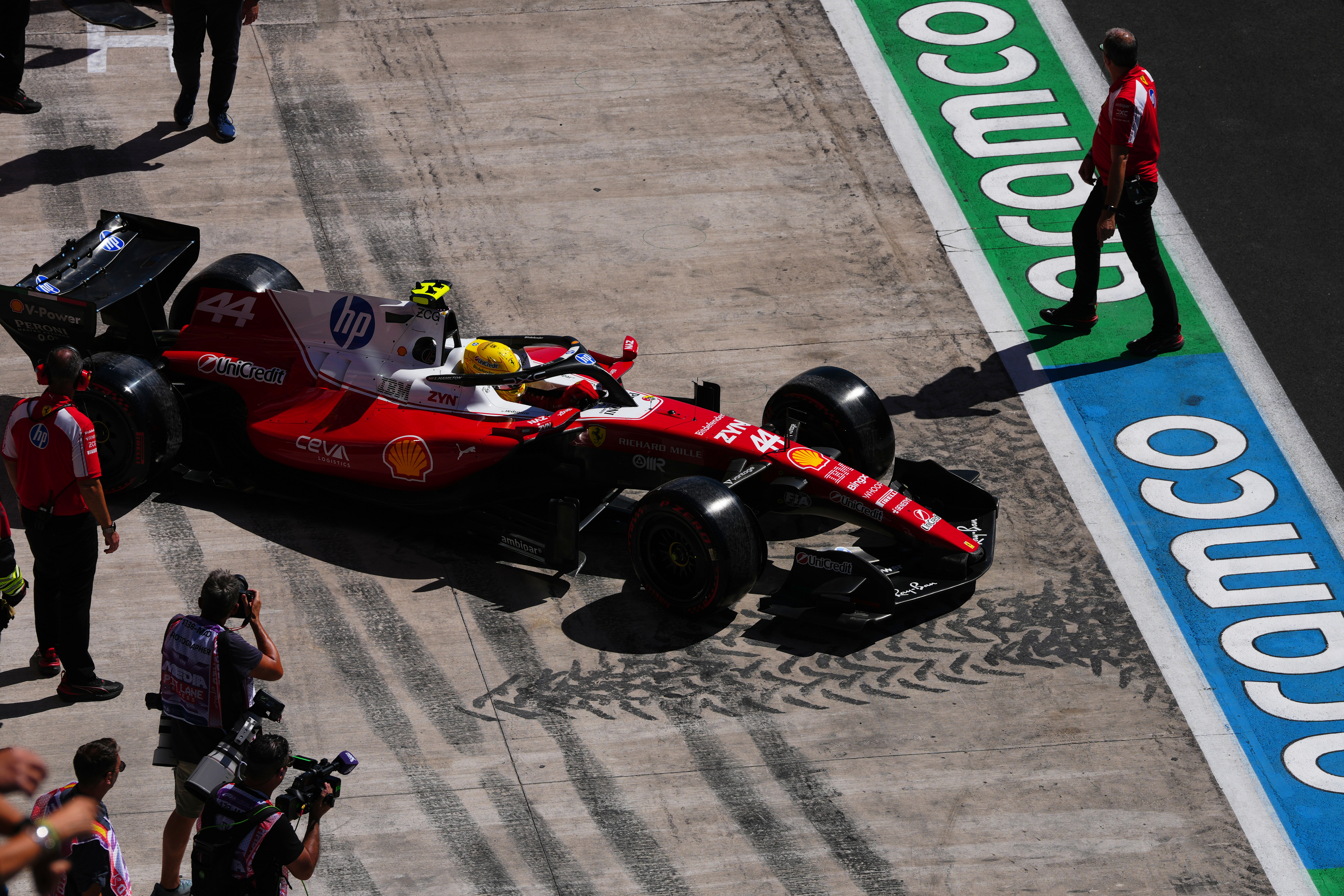 Hamilton and Bearman crash in final Spanish GP practice, Antonelli top