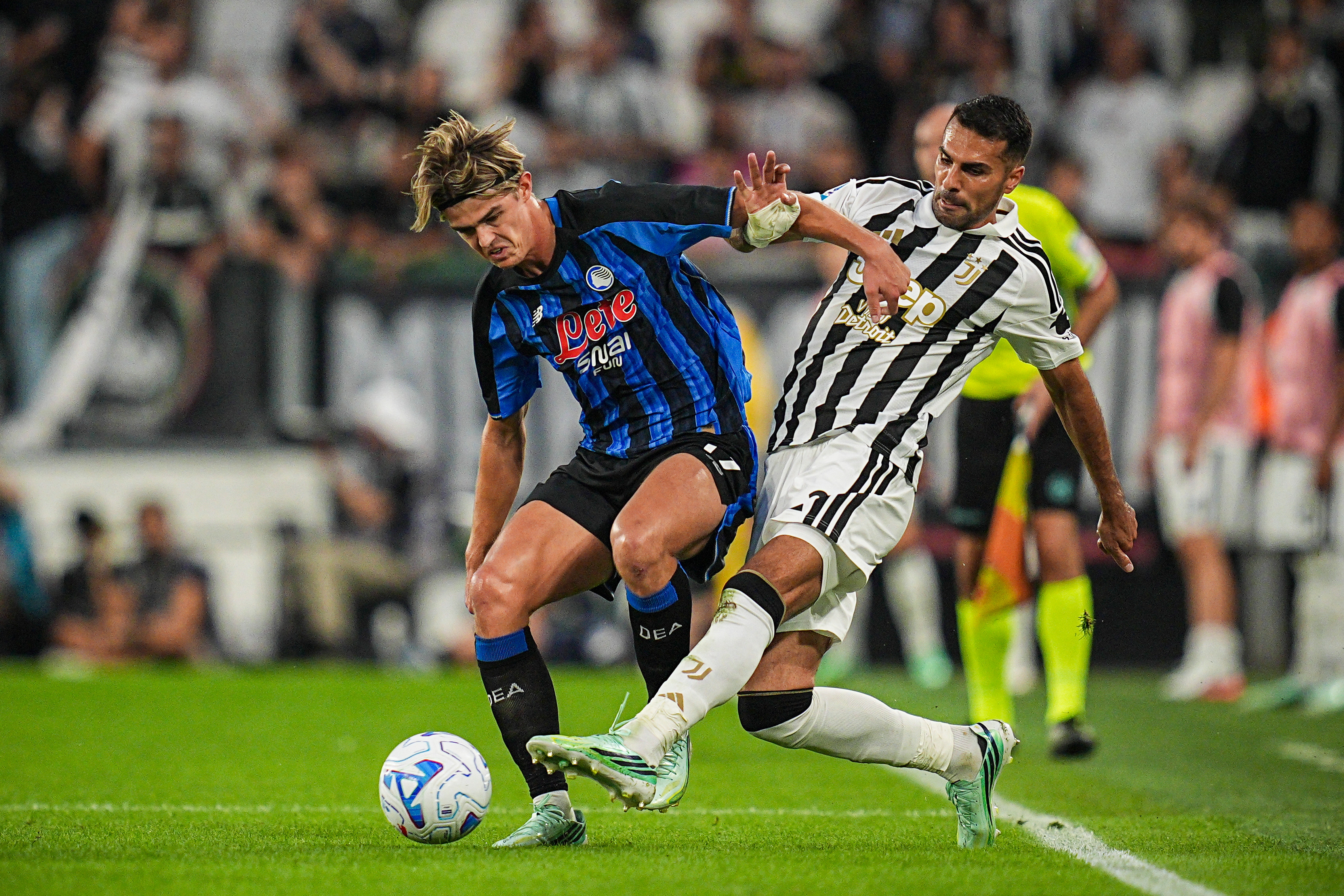 Juventus, AC Milan win as Frosinone fairytale run continues