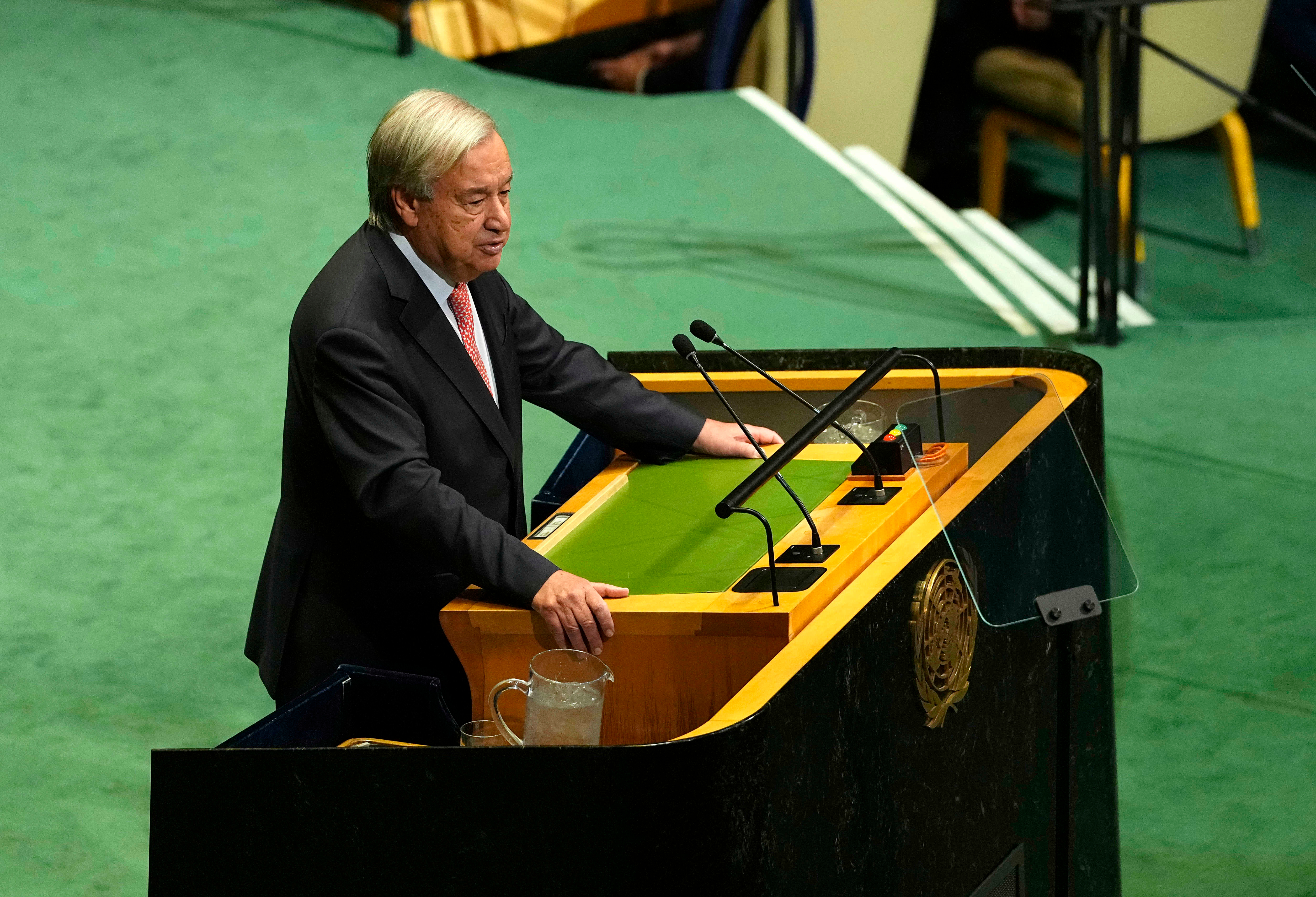Outgoing UN chief makes final climate push at New York summit