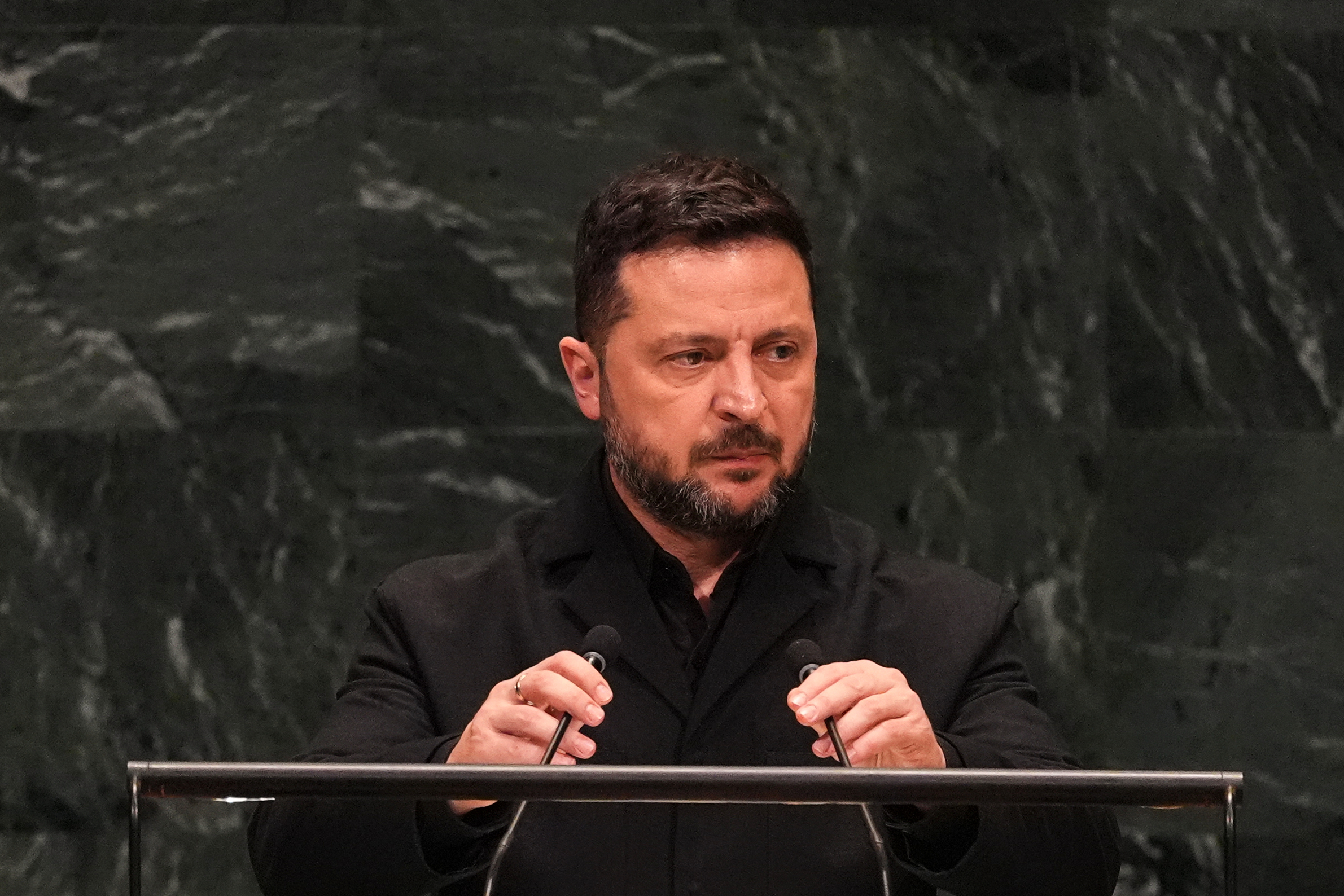 Zelensky, at UN, urges leaders to keep choking Russiaโs revenues and impede its war efforts
