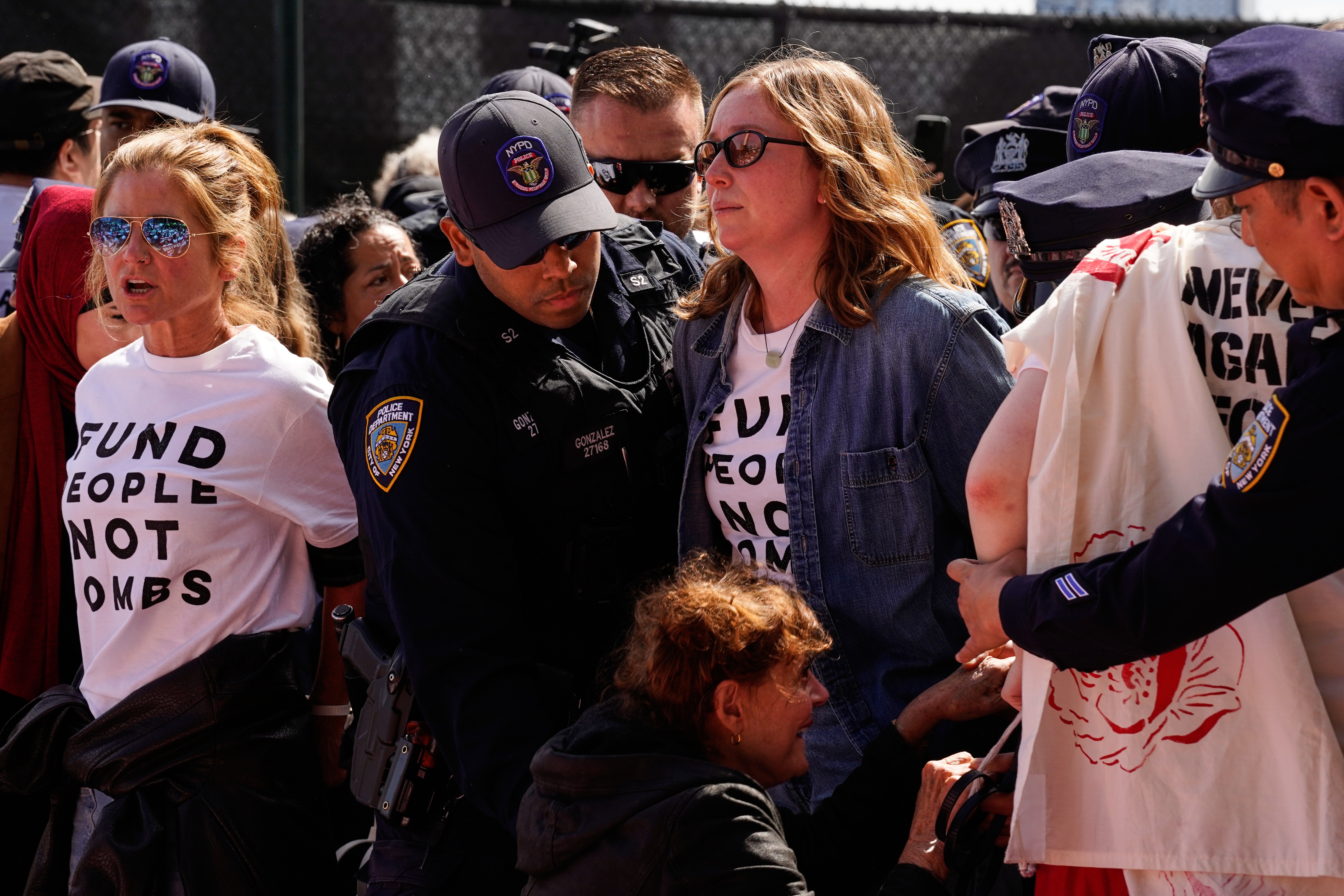 Hannah Einbinder, center, and other demonstrators are arrested ahead of Israeli Prime Minister Benjamin Netanyahu's address at the UN on Thursday. (AP)