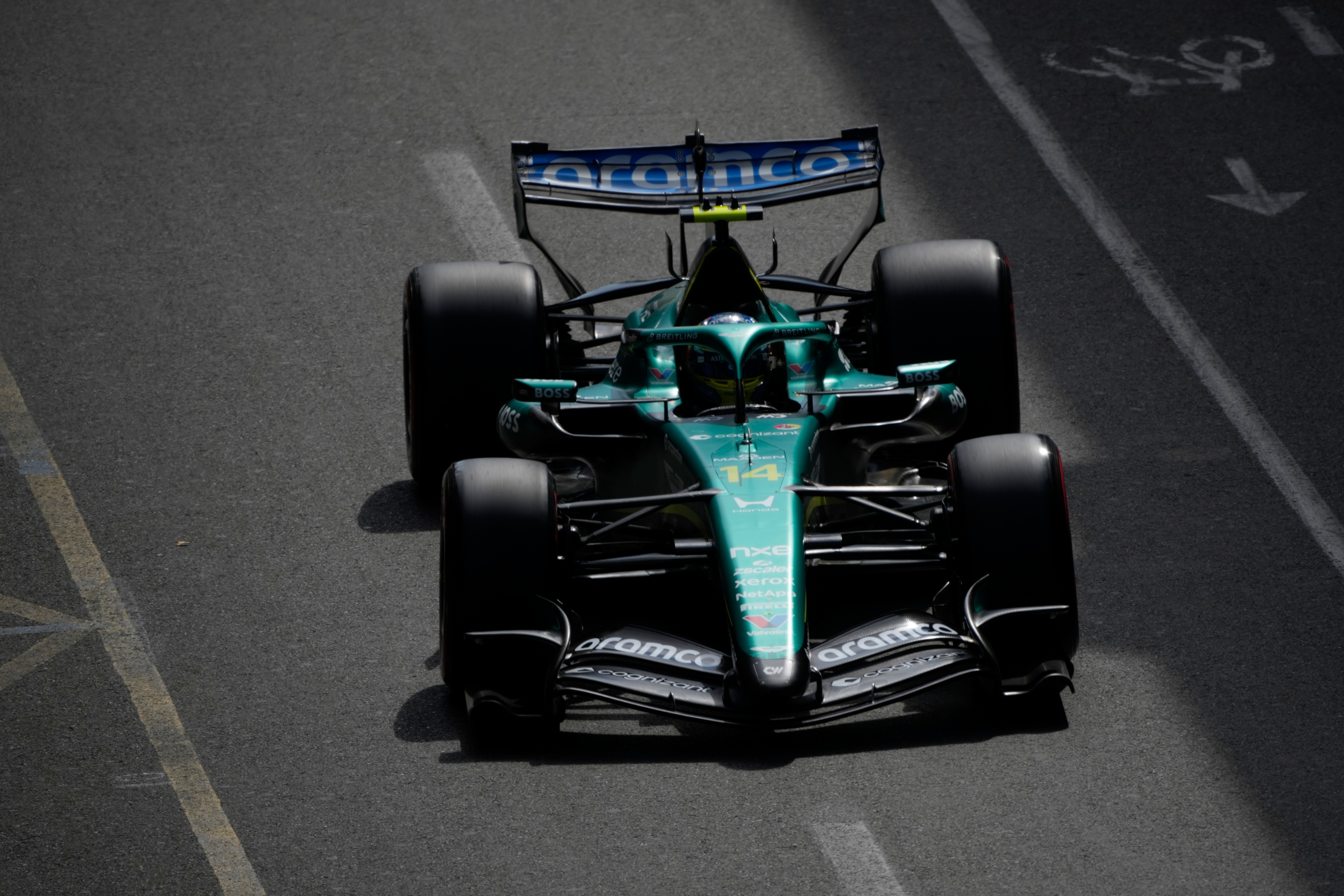 Alonso to stay with F1 team Aston Martin in 2027