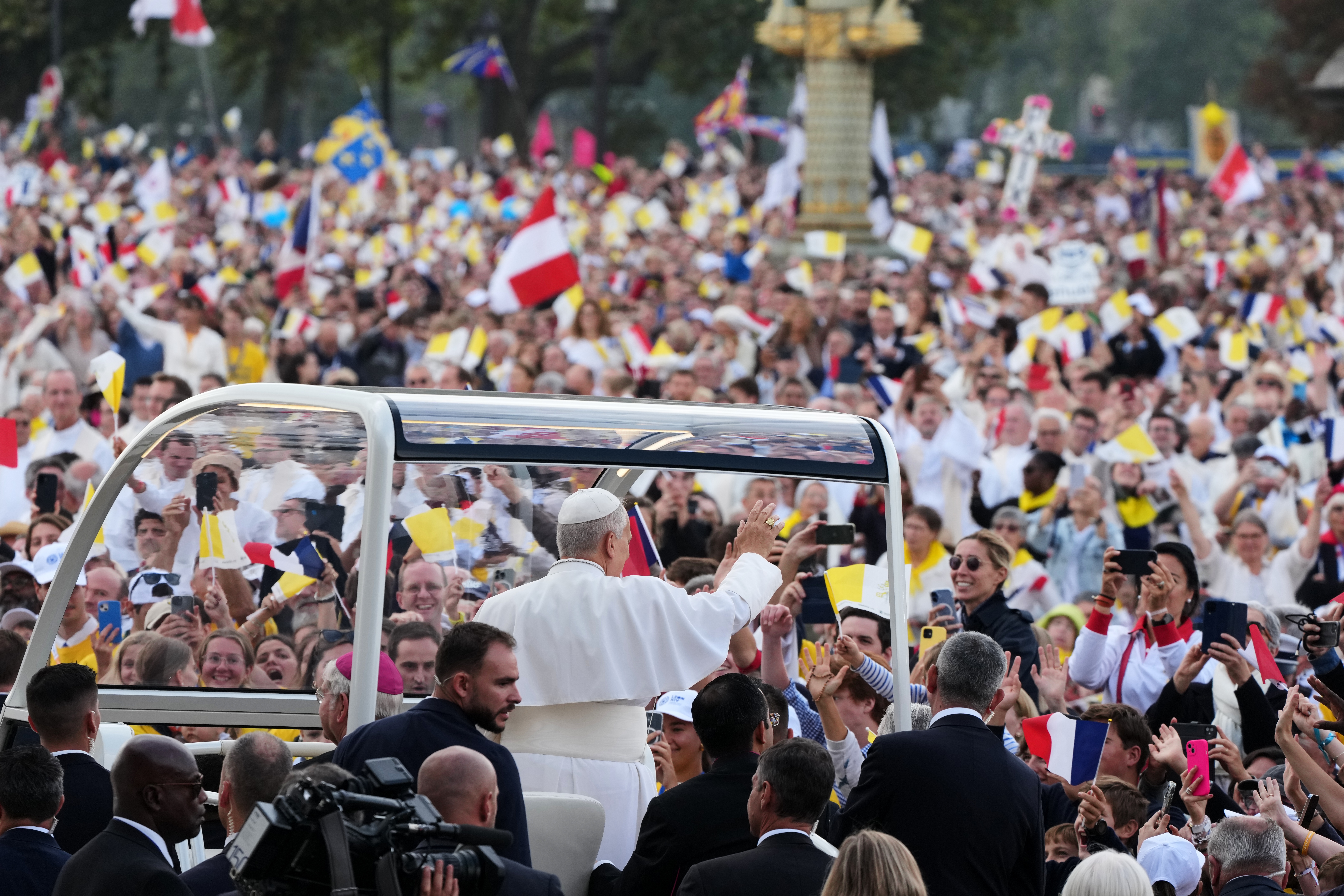 Pope Leo XIV arrives to celebrate mass at Place de la Concorde, Paris, Saturday. (AP)