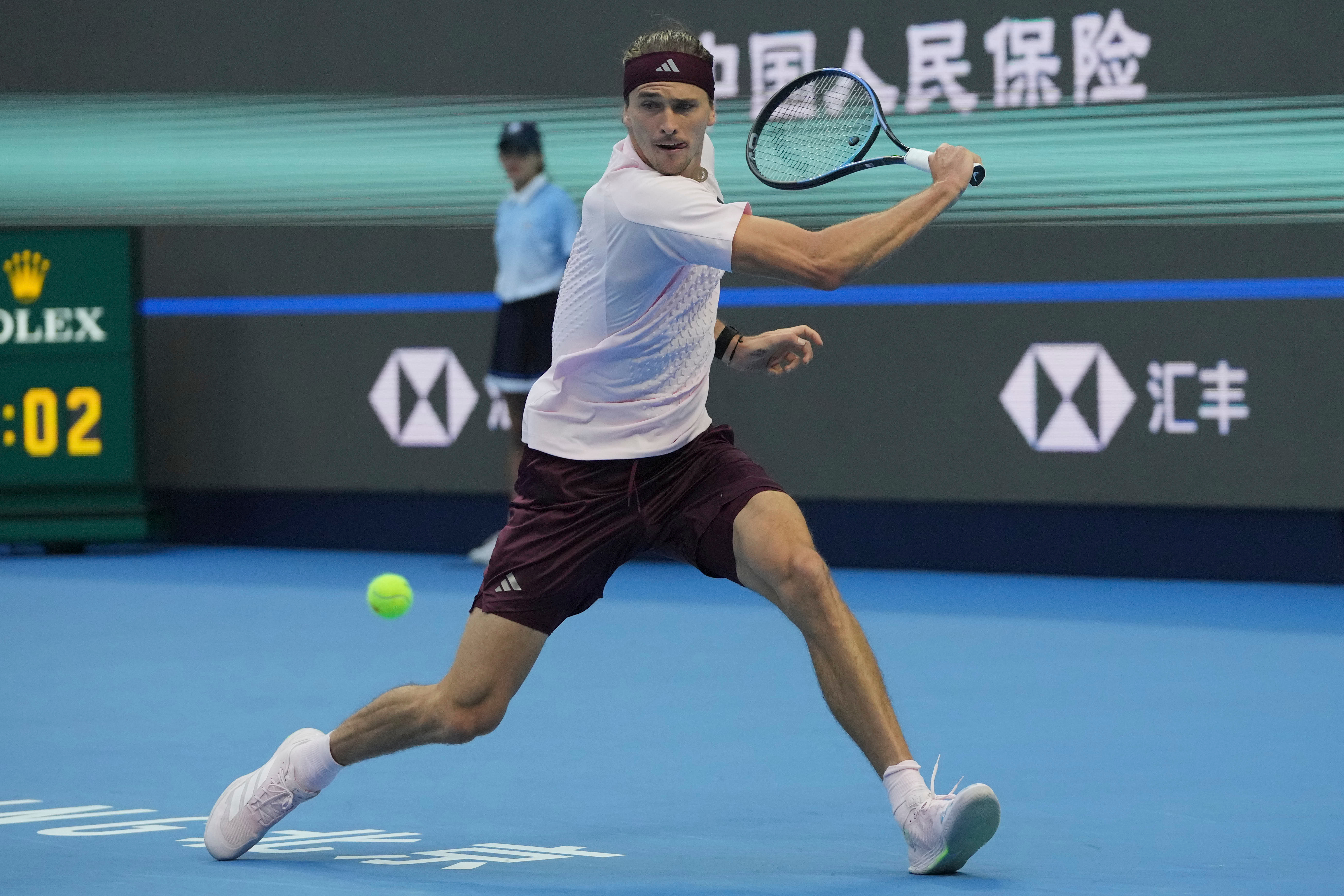 Zverev thrashes Shang to set up Djokovic quarter-final at China Open