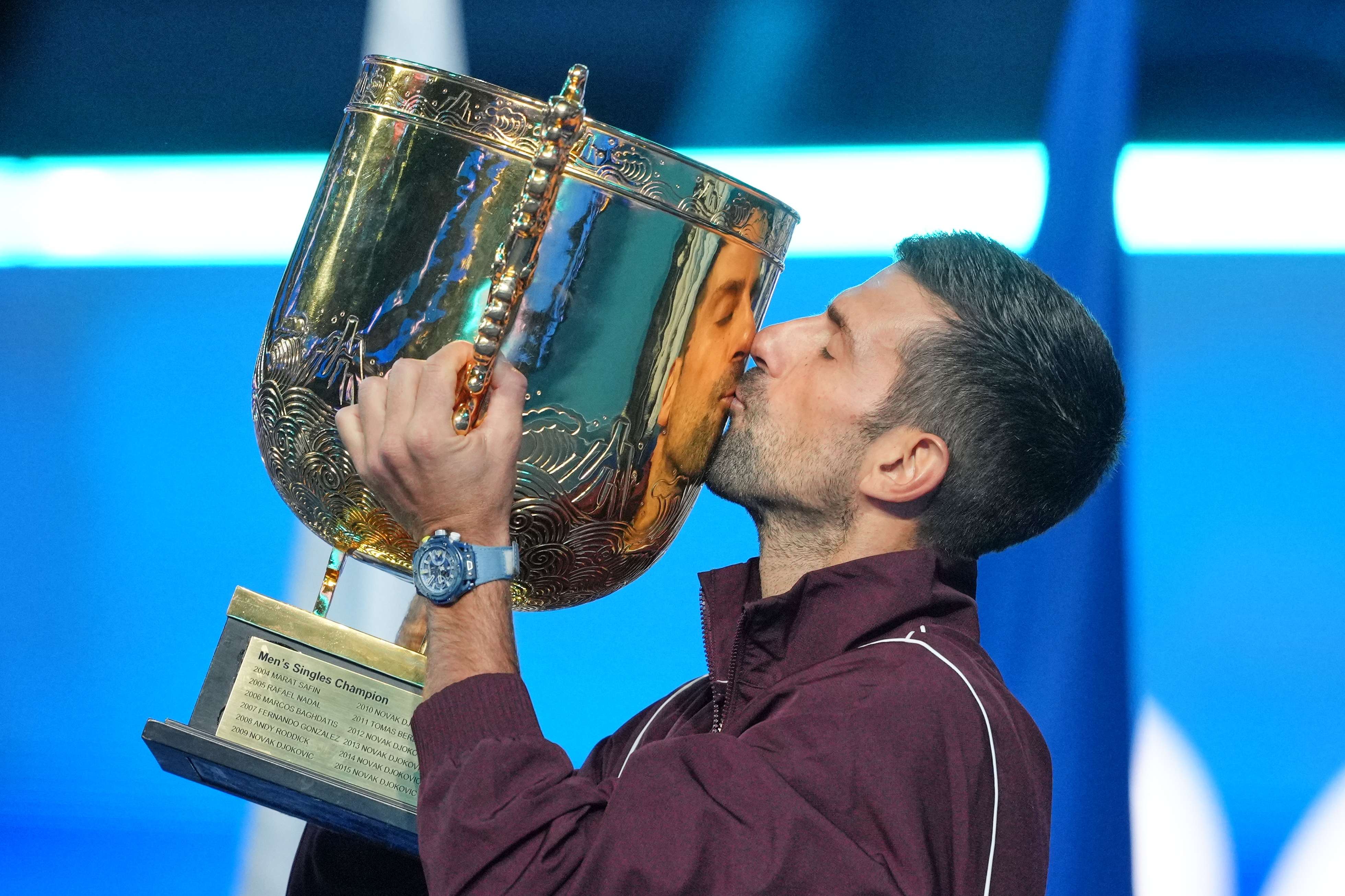 Djokovic wins China Open as de Minaur retires injured