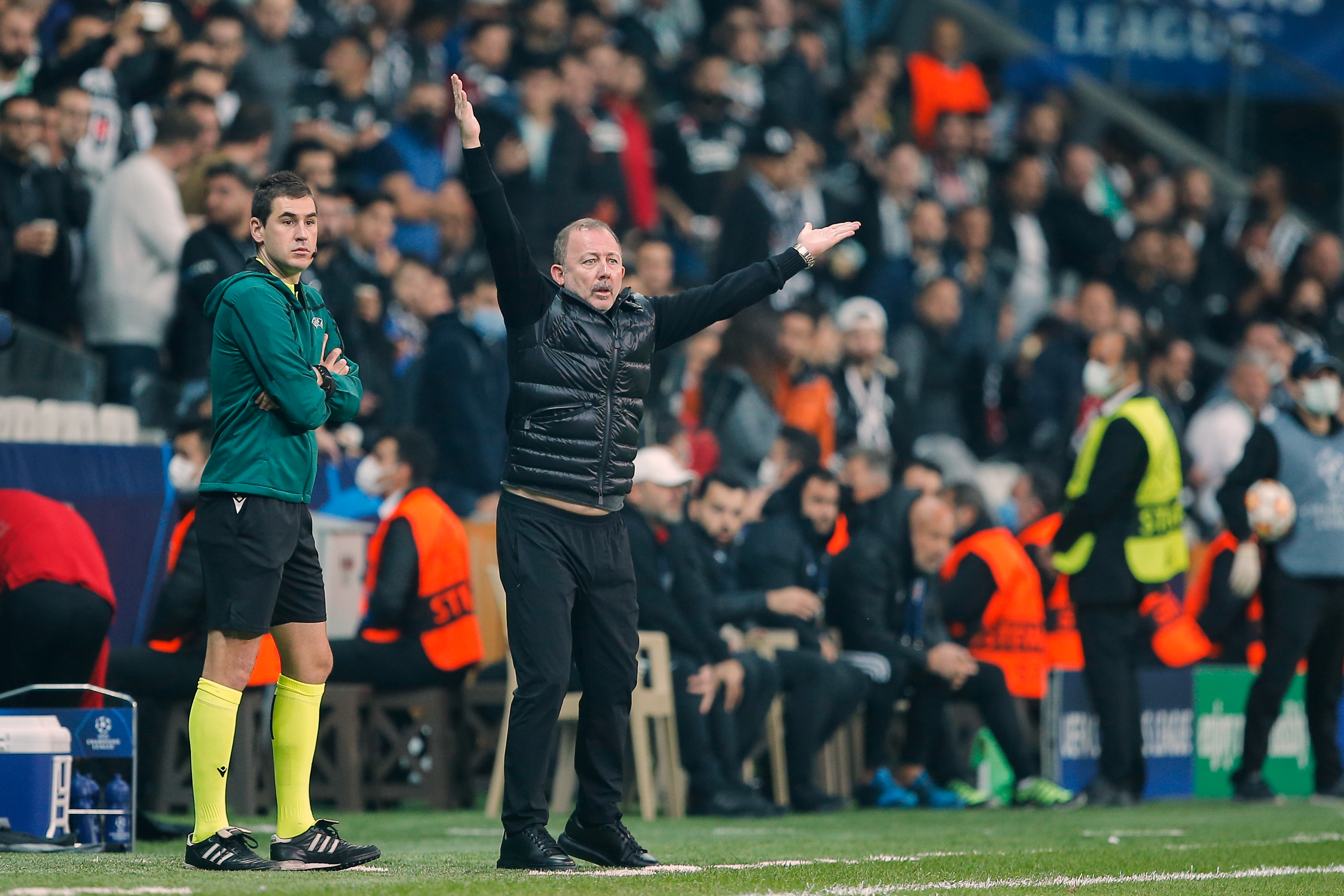 Turkiye turn to local coach to replace Montella