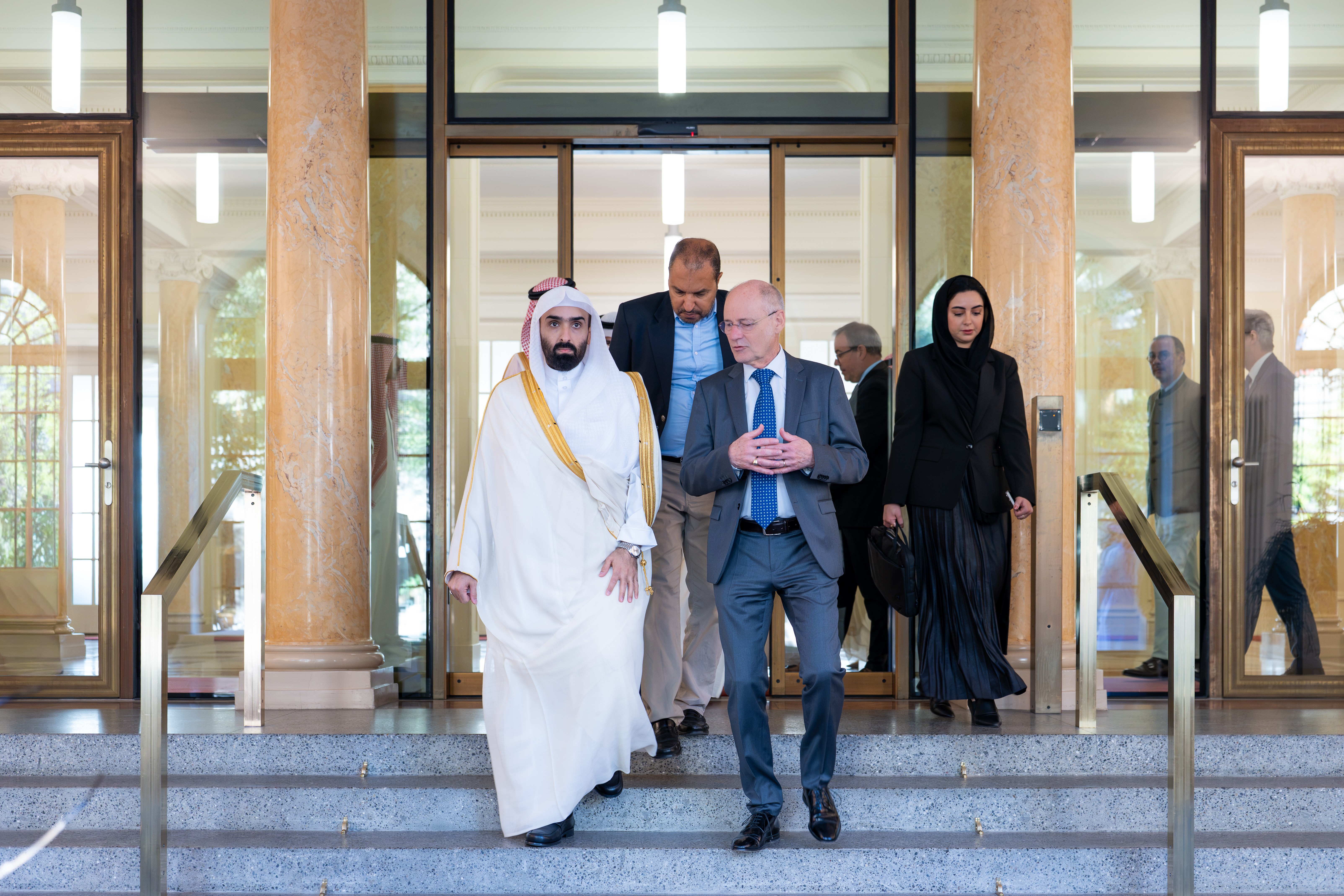 النائب العام يبحث التعاون القضائي مع نظيره السويسري