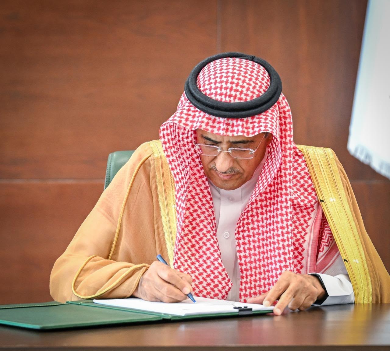 اتفاقية لإنشاء وتشغيل مدرسة الرياض النموذجية في غزة