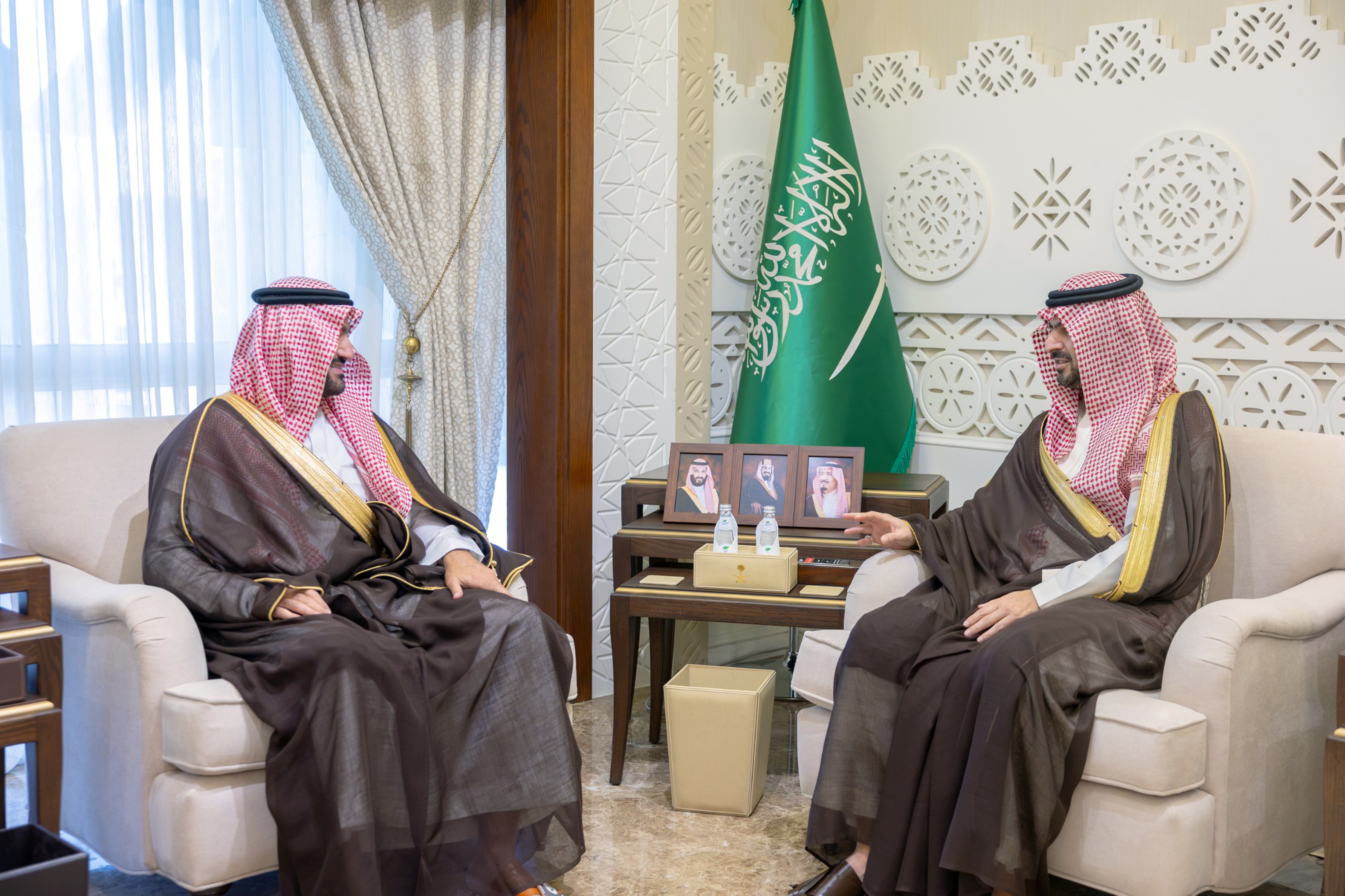 نائب أمير الشرقية يطّلع على مشاريع وزارة الرياضة في المنطقة
