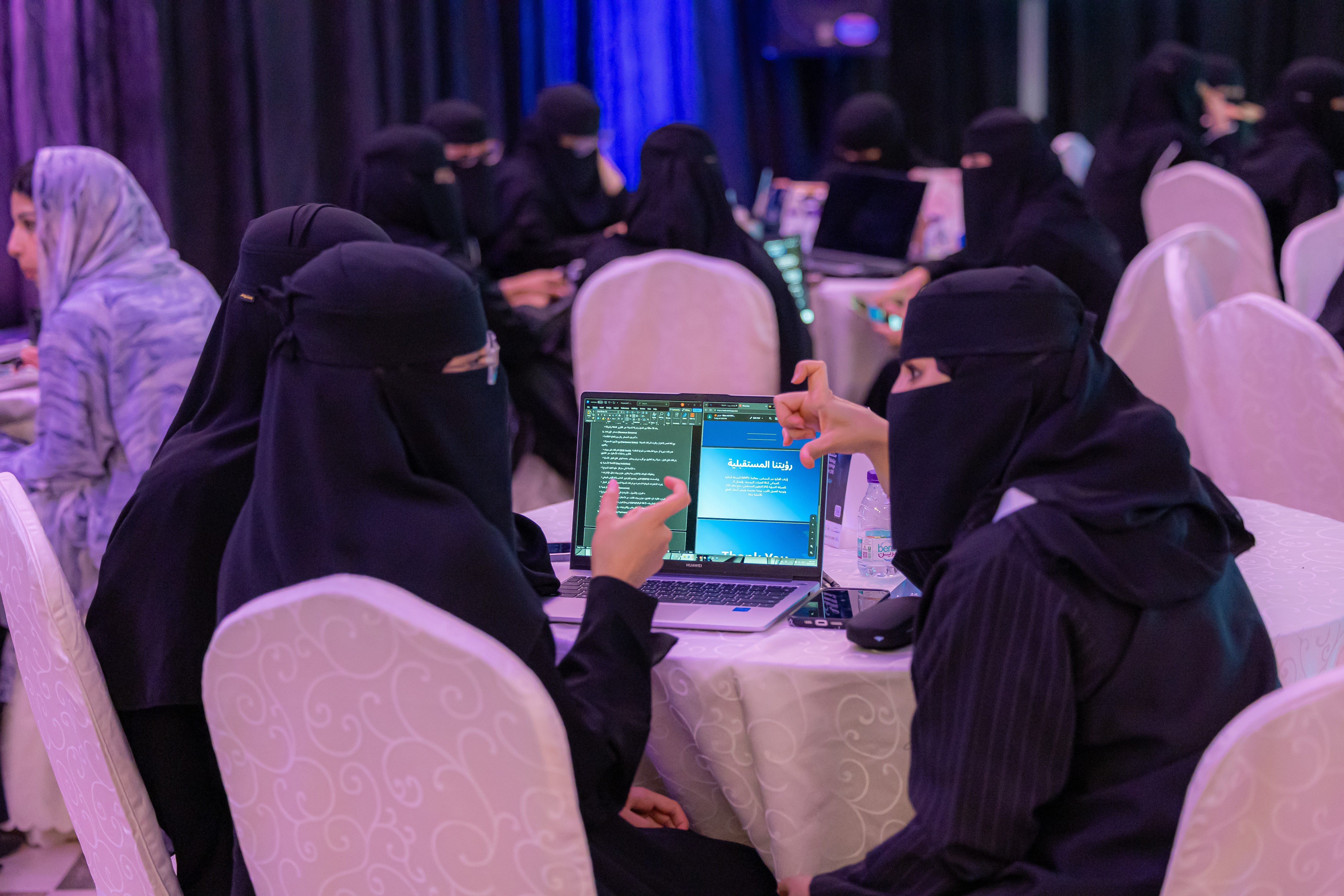 هاكاثون "رياد 26" بالقصيم يستقطب 127 مشروعاً ابتكارياً