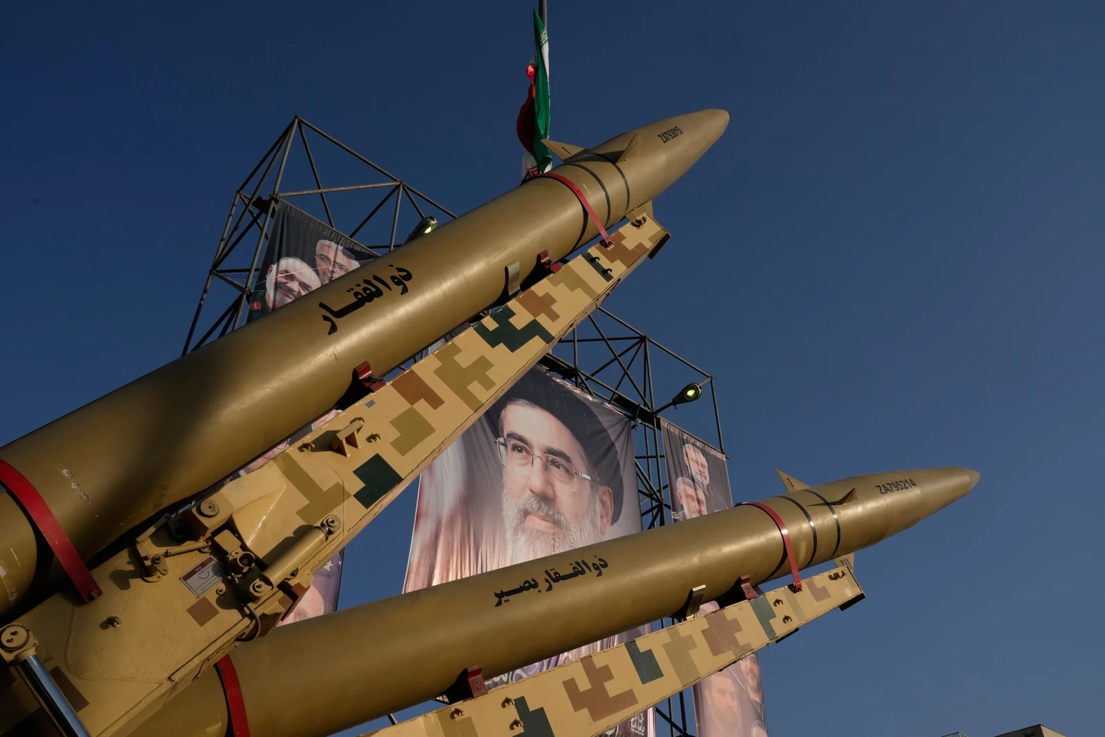 Qatar says US, Iran still in talks to end war