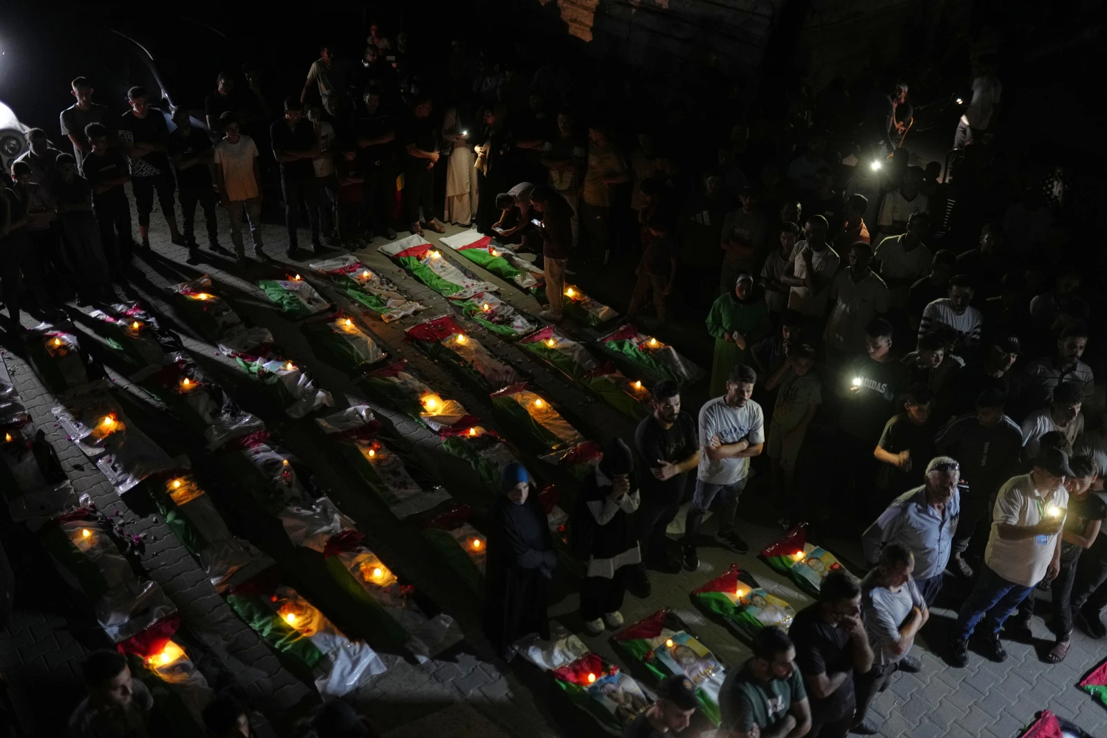 Mass funeral held for 100 people found beneath Gaza rubble