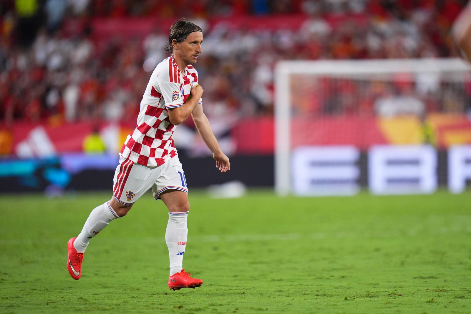 Yamal inspires Spain to Croatia romp on World Cup homecoming