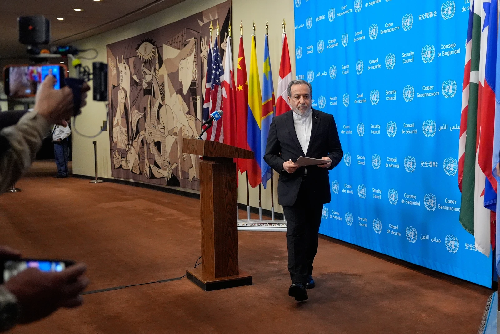 Iran denies report US ordered UN delegation to leave after talks stalled